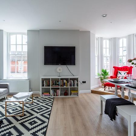 2 Bedroom Apartments With Sofa Bed In Southend Exteriör bild