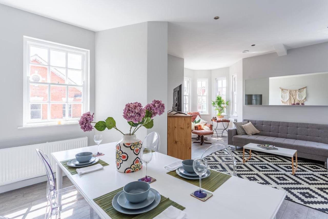 2 Bedroom Apartments With Sofa Bed In Southend Exteriör bild
