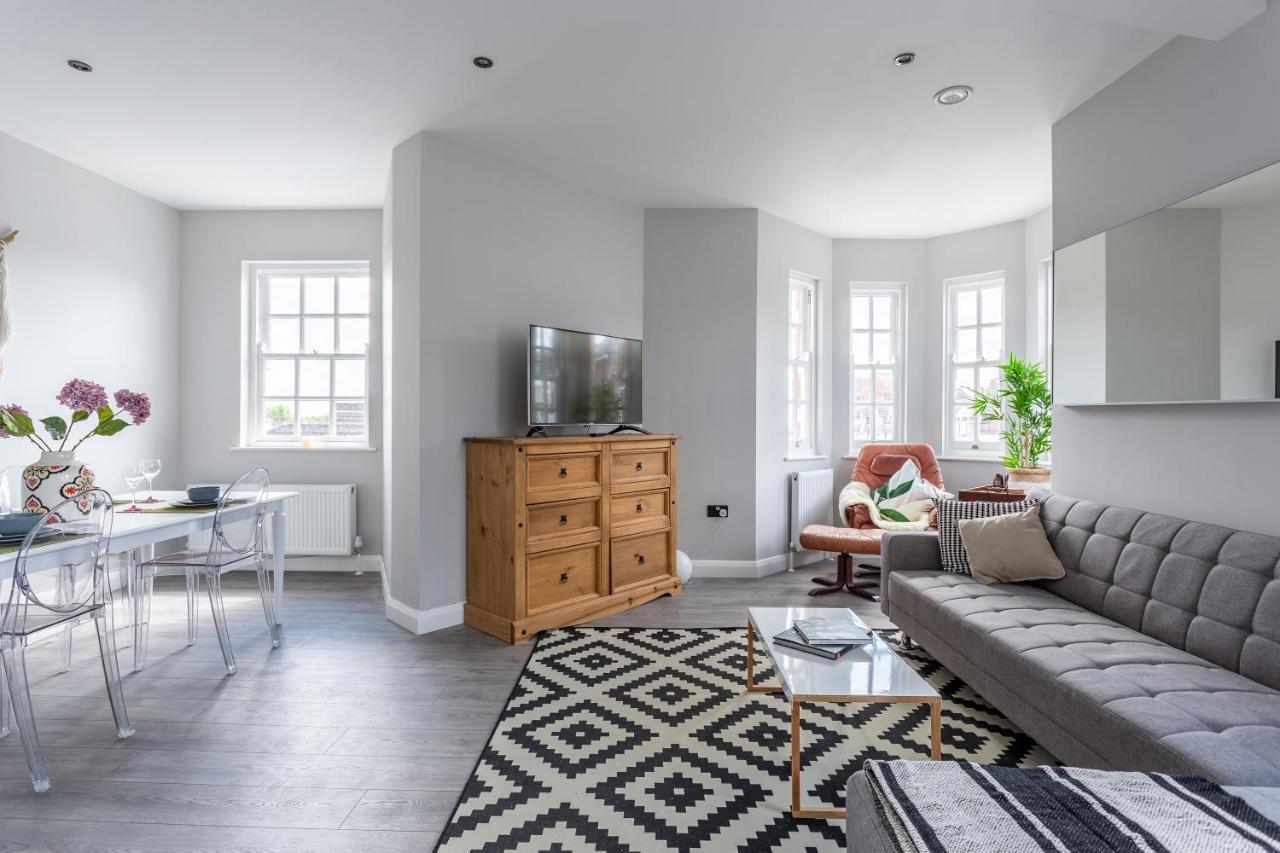 2 Bedroom Apartments With Sofa Bed In Southend Exteriör bild